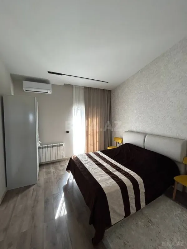 Satılır 5 otaqlı həyət evi 600 m²