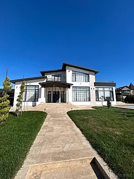 Satılır 5 otaqlı həyət evi 600 m² — Bakı 5 otaq 600.00 m²