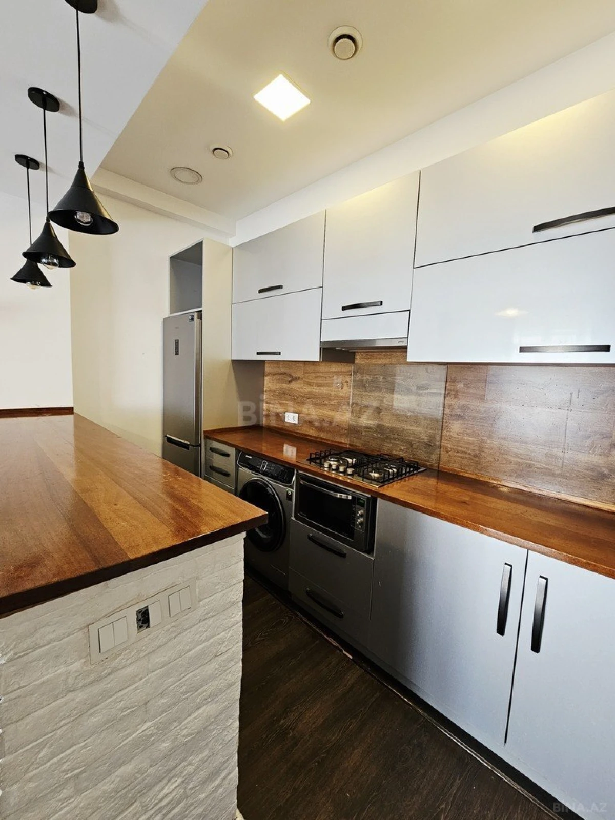 Satılır 3 otaqlı mənzil 70 m²