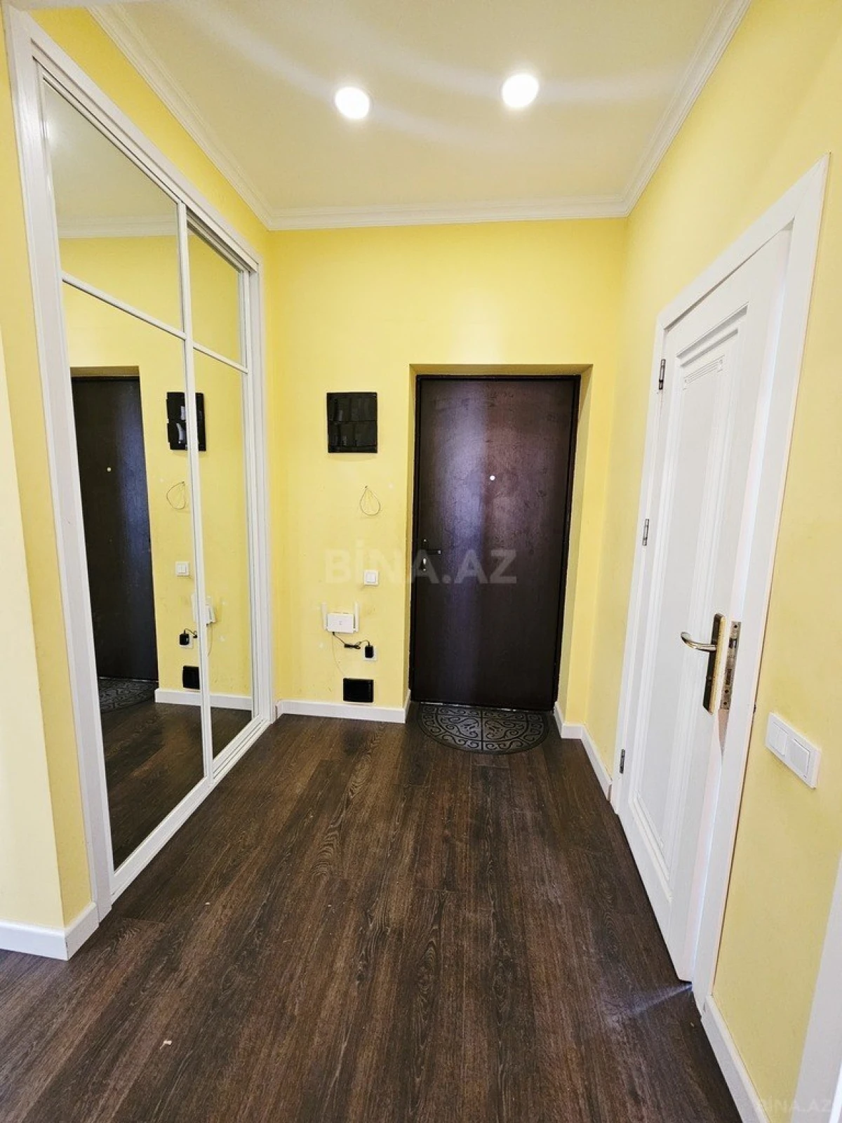 Satılır 3 otaqlı mənzil 70 m²