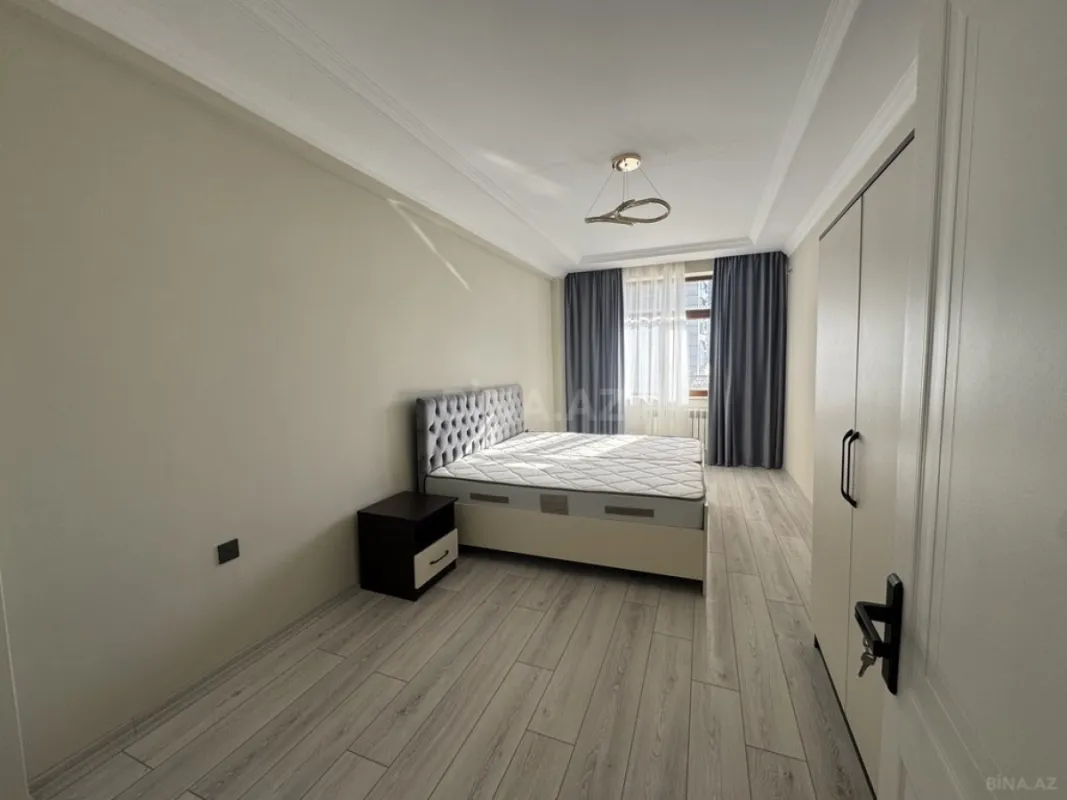 Kirayə verilir 2 otaqlı mənzil 77 m²