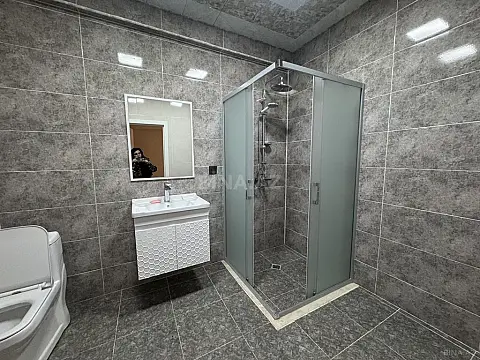 Kirayə verilir 2 otaqlı mənzil 77 m²
