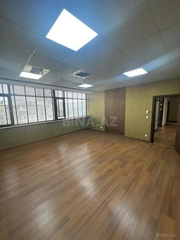 Kirayə verilir 4 otaqlı ofis 150 m²