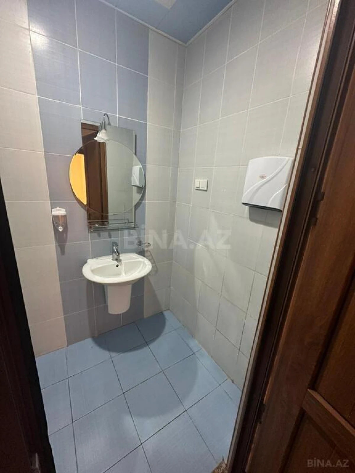 Kirayə verilir 4 otaqlı ofis 150 m²