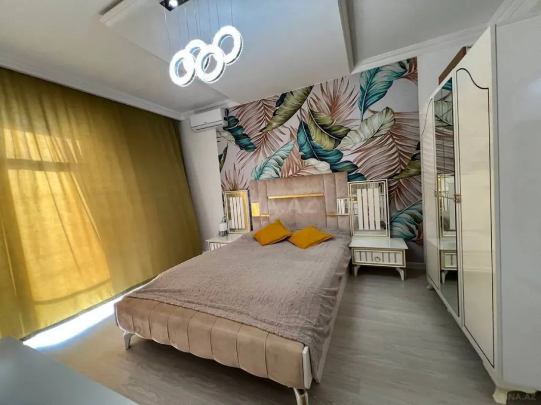 Kirayə verilir 3 otaqlı mənzil 150 m²