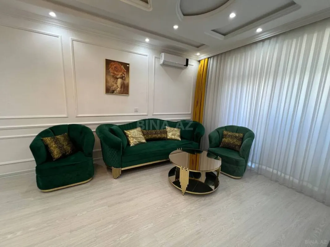 Kirayə verilir 3 otaqlı mənzil 150 m²