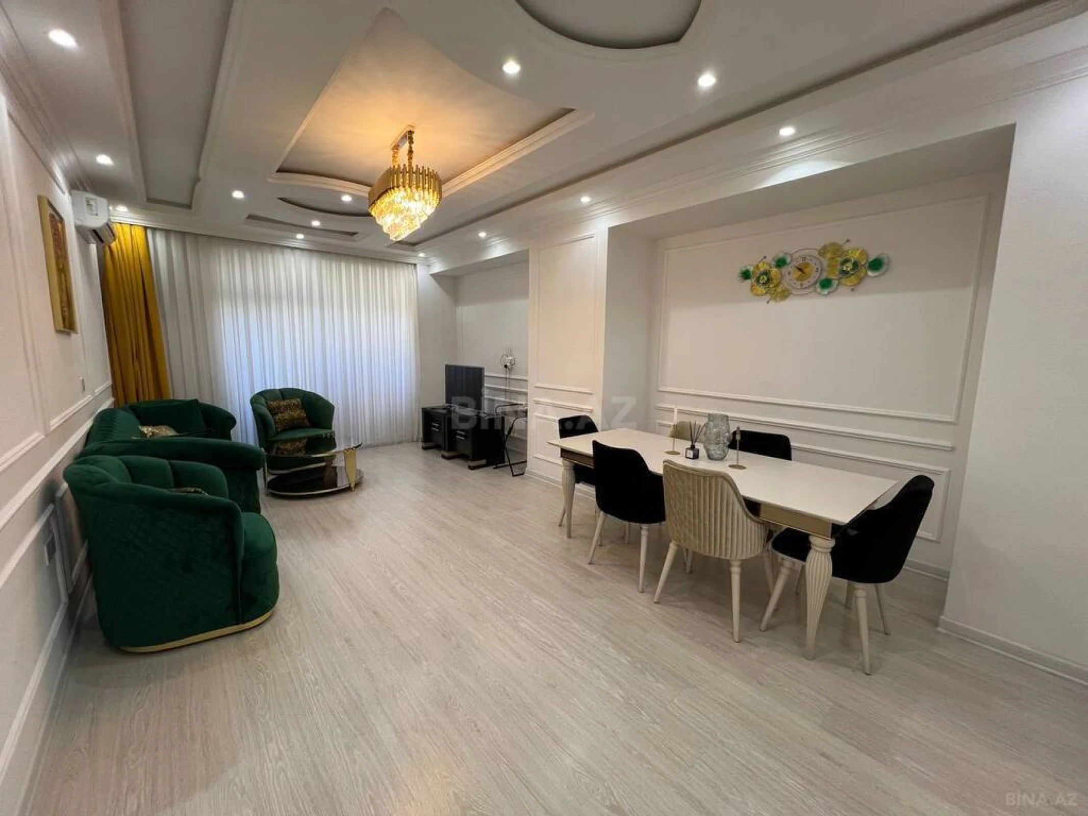 Kirayə verilir 3 otaqlı mənzil 150 m²