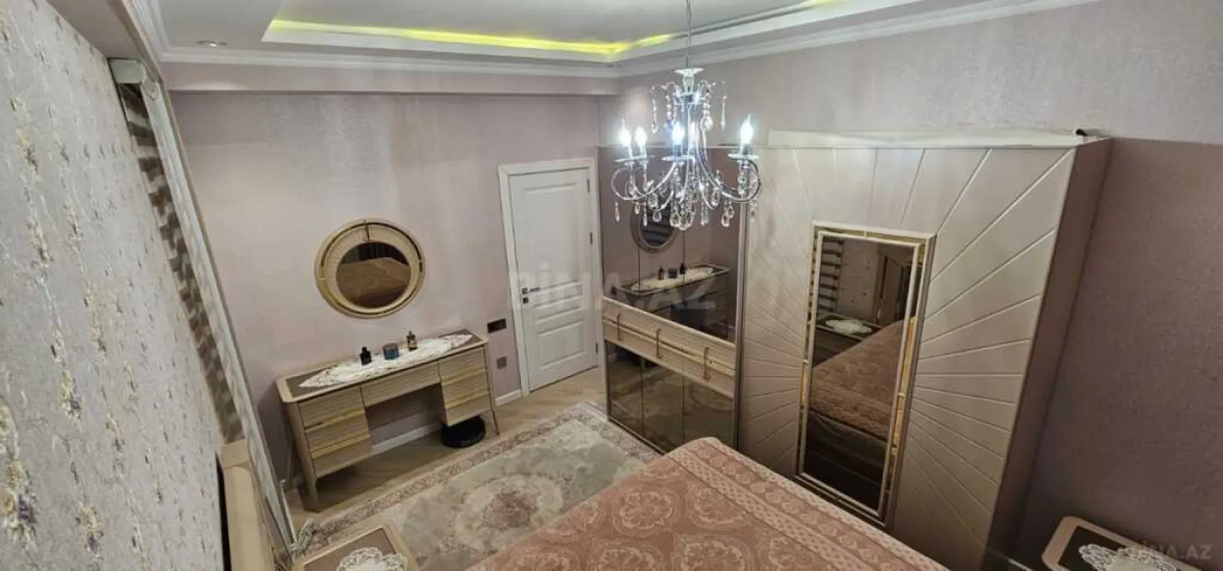 Satılır 2 otaqlı mənzil 58 m²
