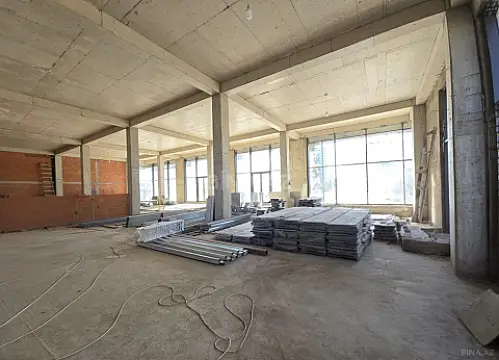 Kirayə verilir obyekt 900 m²