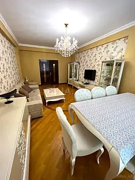 Satılır 3 otaqlı mənzil 125 m²