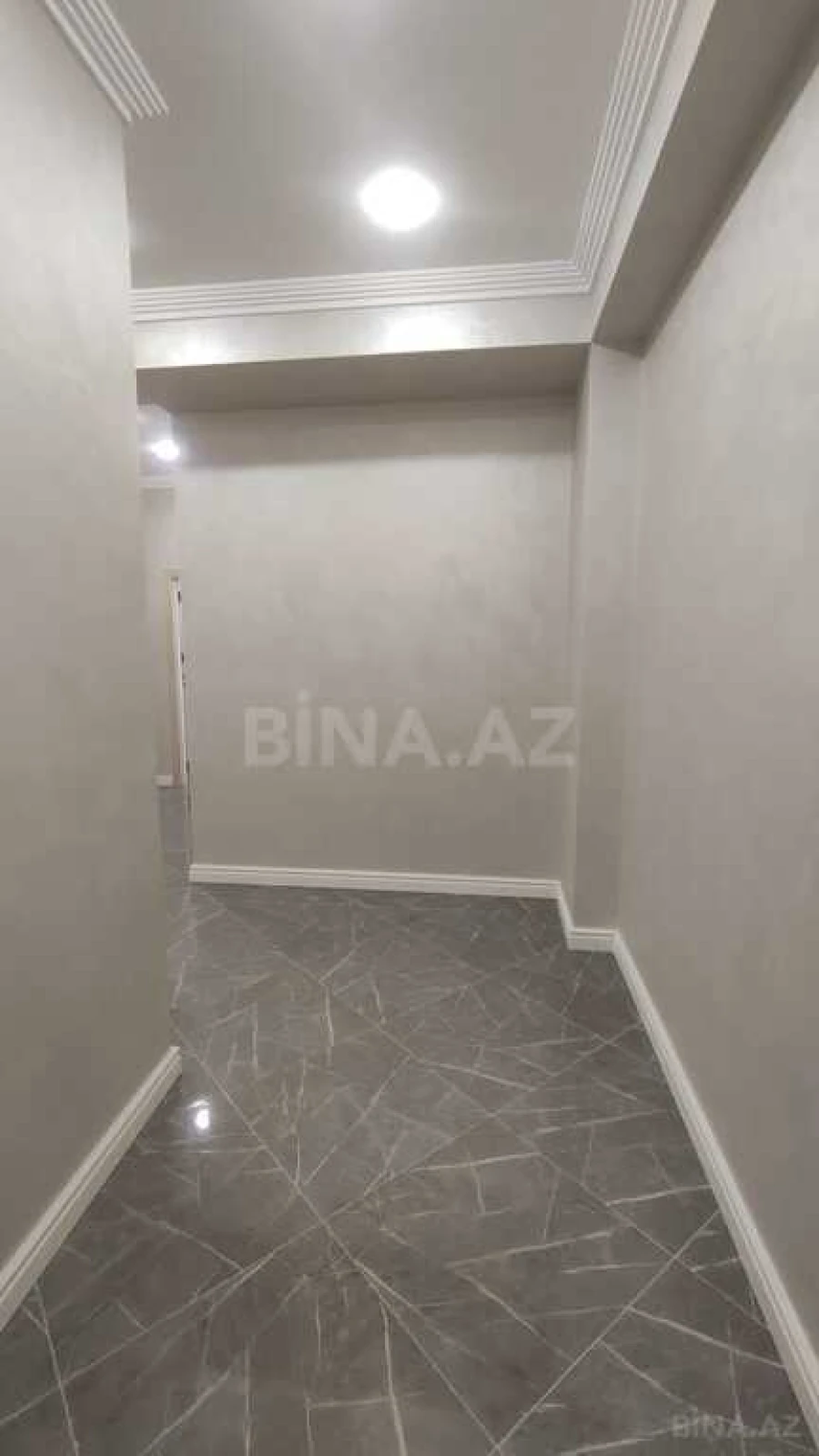 Satılır 3 otaqlı mənzil 112 m²