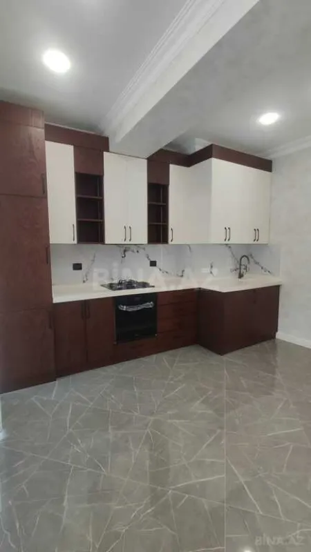 Satılır 3 otaqlı mənzil 112 m²