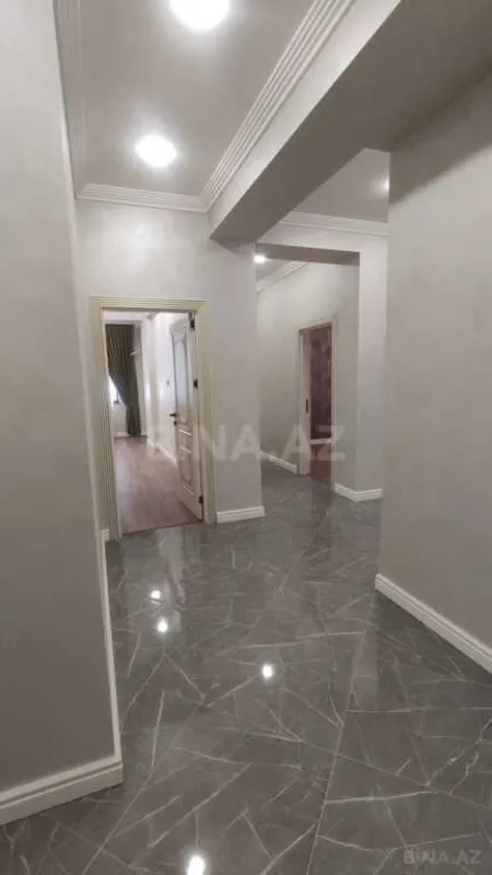 Satılır 3 otaqlı mənzil 112 m²