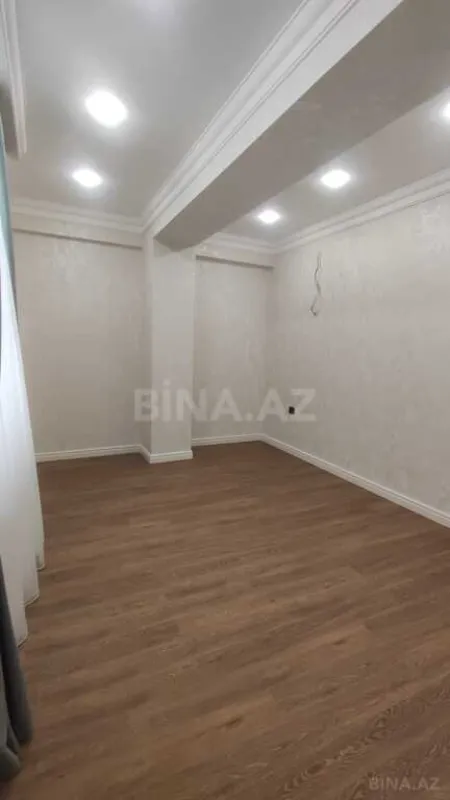 Satılır 3 otaqlı mənzil 112 m²