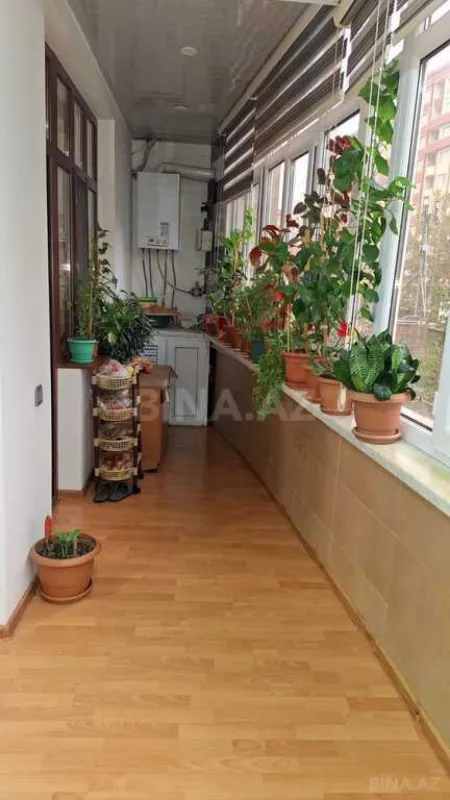 Satılır 2 otaqlı mənzil 86 m²