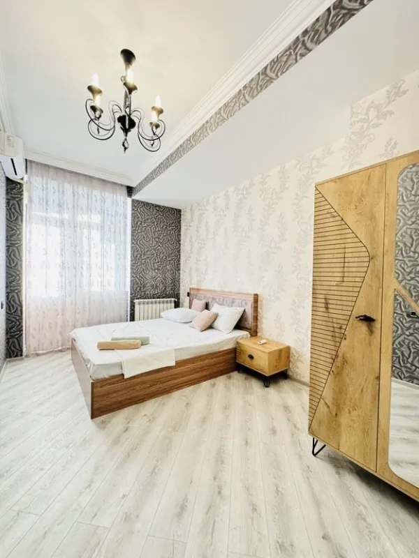 Kirayə verilir 3 otaqlı mənzil 100 m²