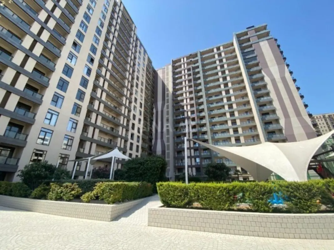 Satılır 2 otaqlı mənzil 84.1 m²
