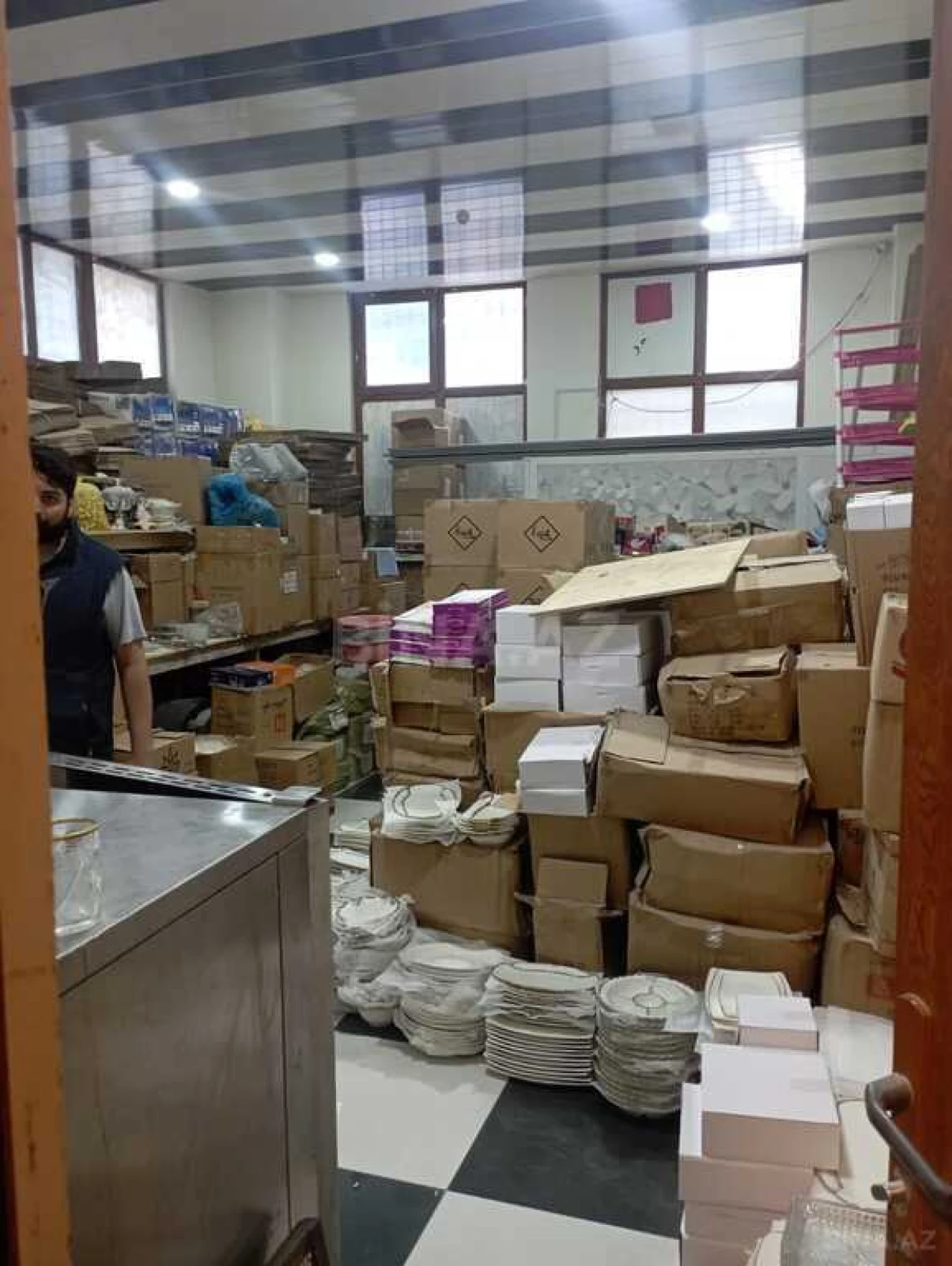 Satılır obyekt 80 m²