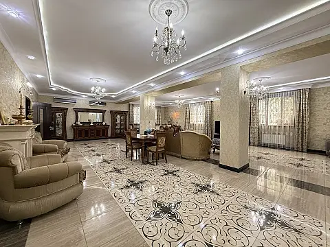 Satılır 6 otaqlı həyət evi 400 m²