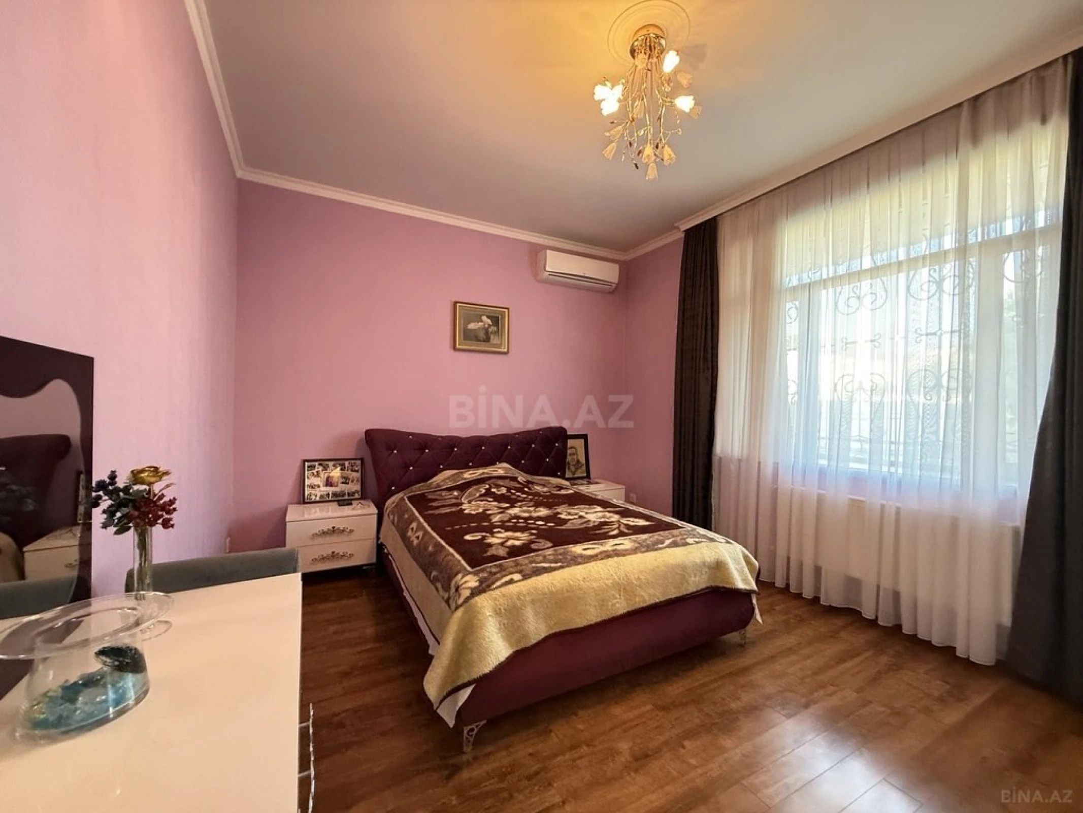 Satılır 6 otaqlı həyət evi 400 m²