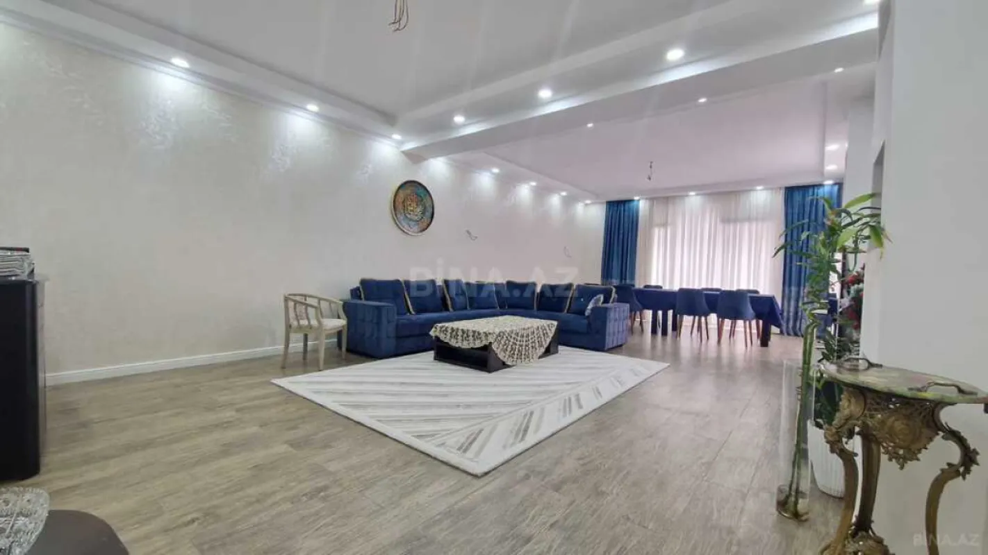 Satılır 6 otaqlı həyət evi 360 m²