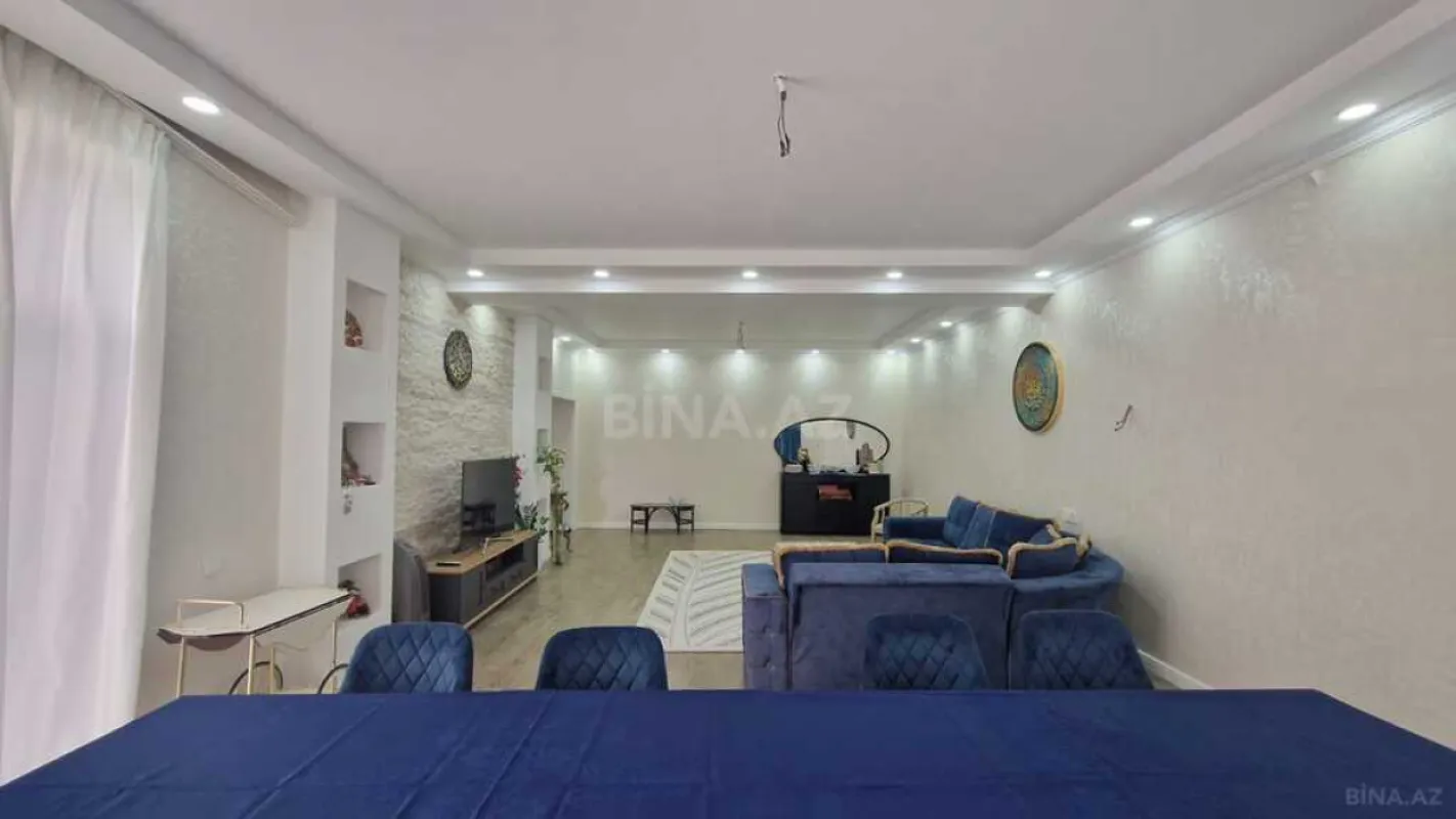 Satılır 6 otaqlı həyət evi 360 m²