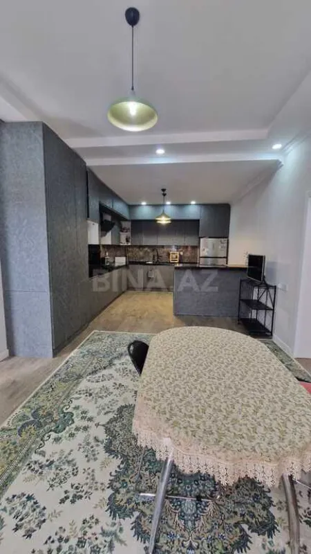 Satılır 6 otaqlı həyət evi 360 m²