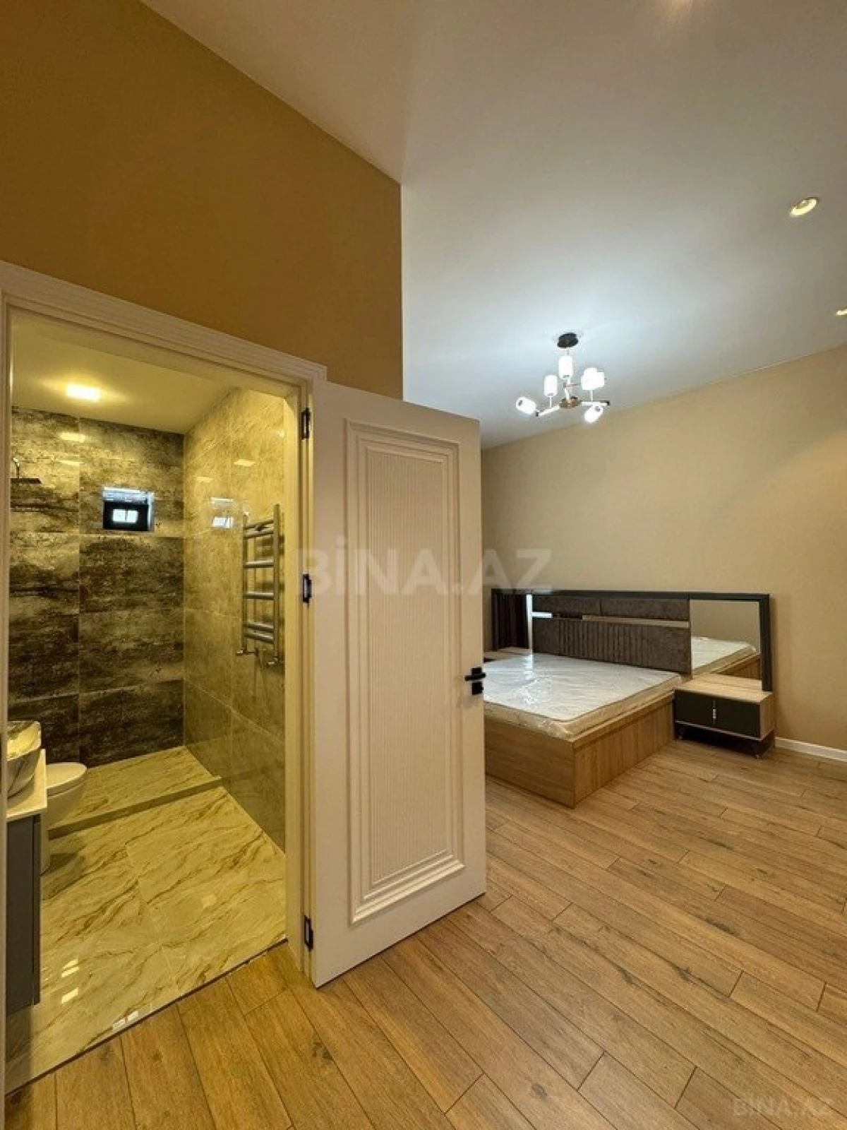 Satılır 4 otaqlı həyət evi 170 m²