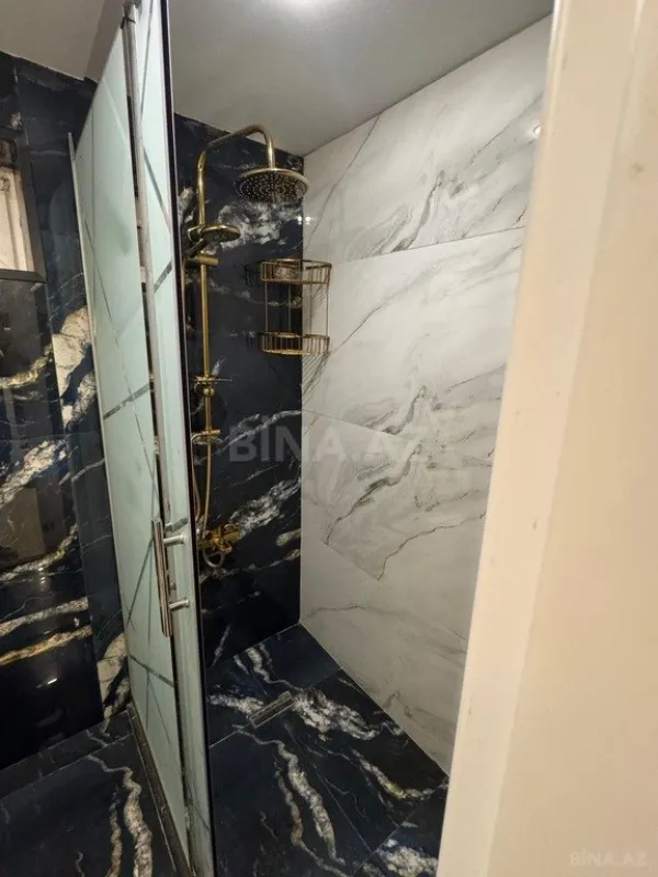 Satılır 4 otaqlı həyət evi 400 m²