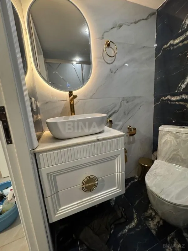 Satılır 4 otaqlı həyət evi 400 m²