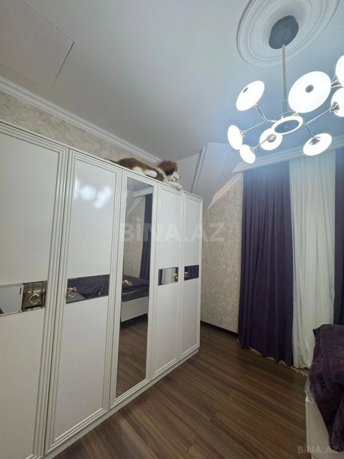 Satılır 4 otaqlı həyət evi 400 m²