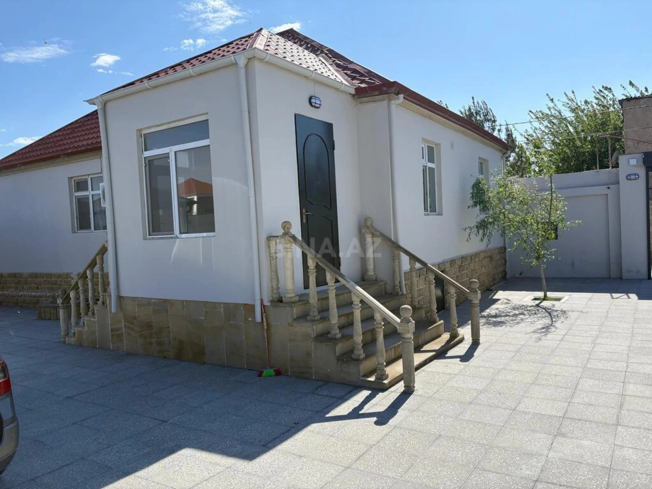 Kirayə verilir 6 otaqlı həyət evi 300 m²