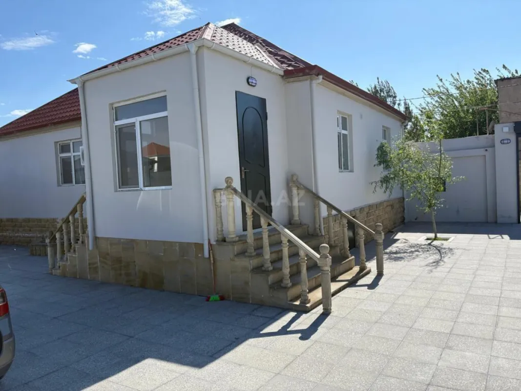 Kirayə verilir 6 otaqlı həyət evi 300 m²