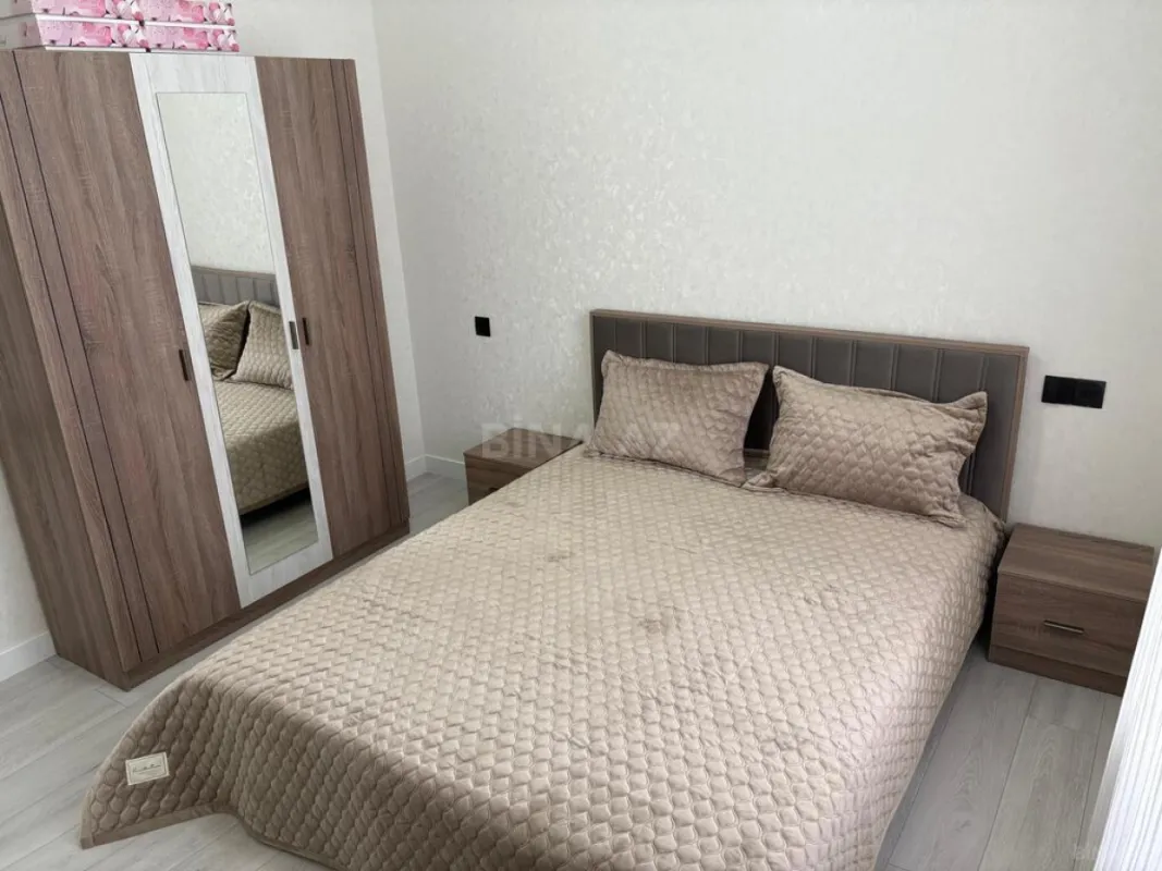 Kirayə verilir 6 otaqlı həyət evi 300 m²