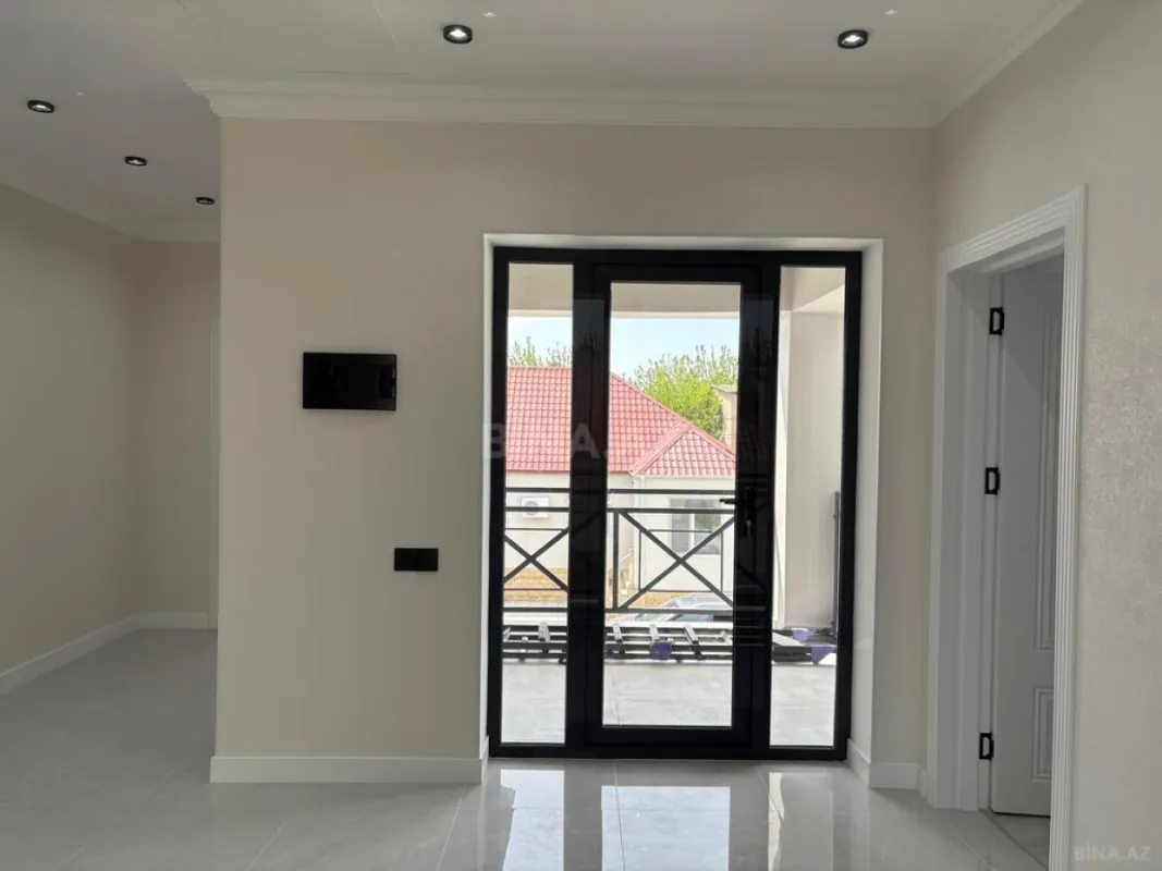 Kirayə verilir 6 otaqlı həyət evi 300 m²