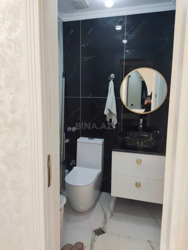 Satılır 3 otaqlı mənzil 114 m²