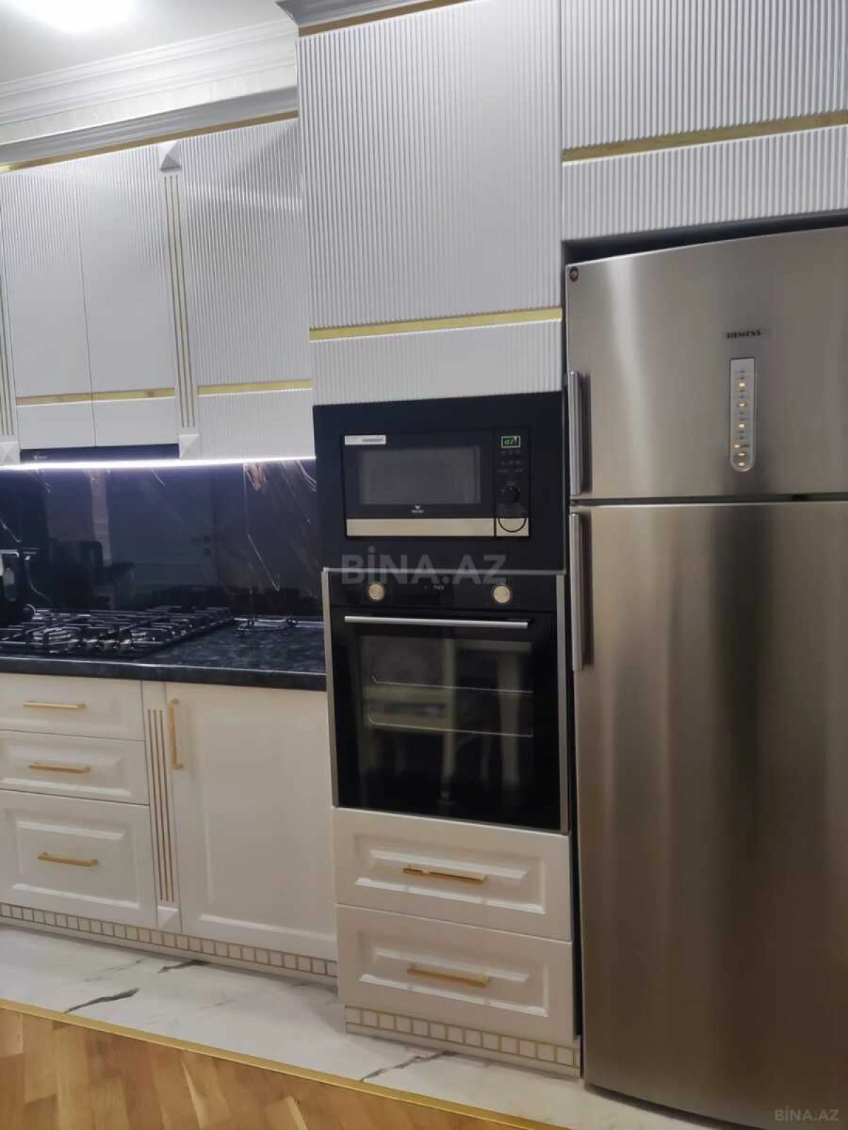 Satılır 3 otaqlı mənzil 114 m²