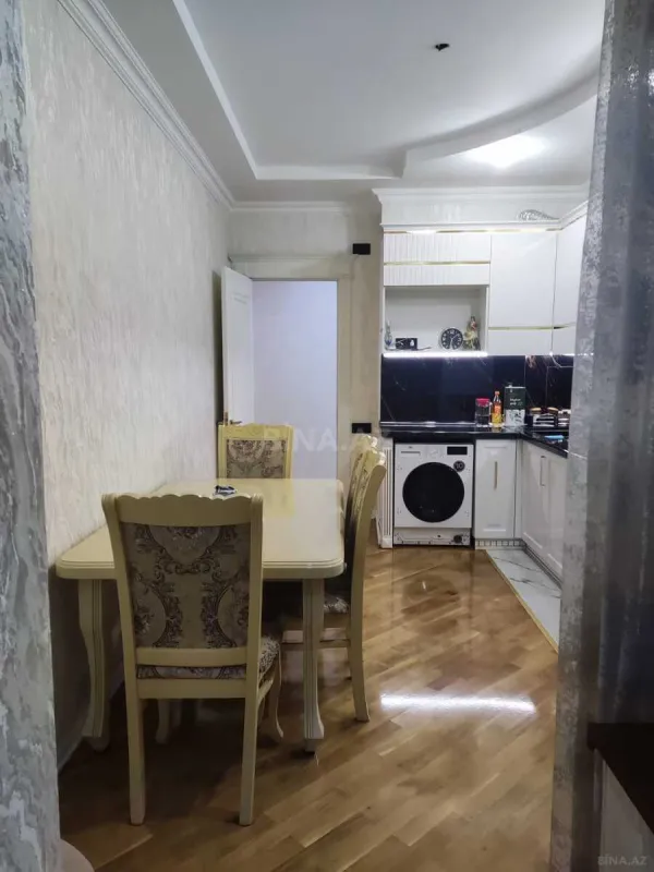 Satılır 3 otaqlı mənzil 114 m²