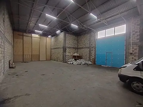 Kirayə verilir obyekt 225 m²