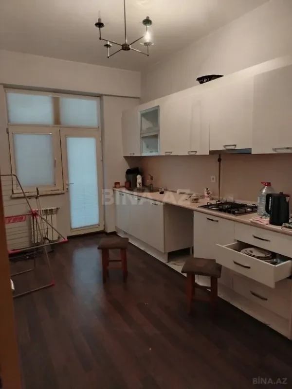 Satılır 1 otaqlı mənzil 52 m²