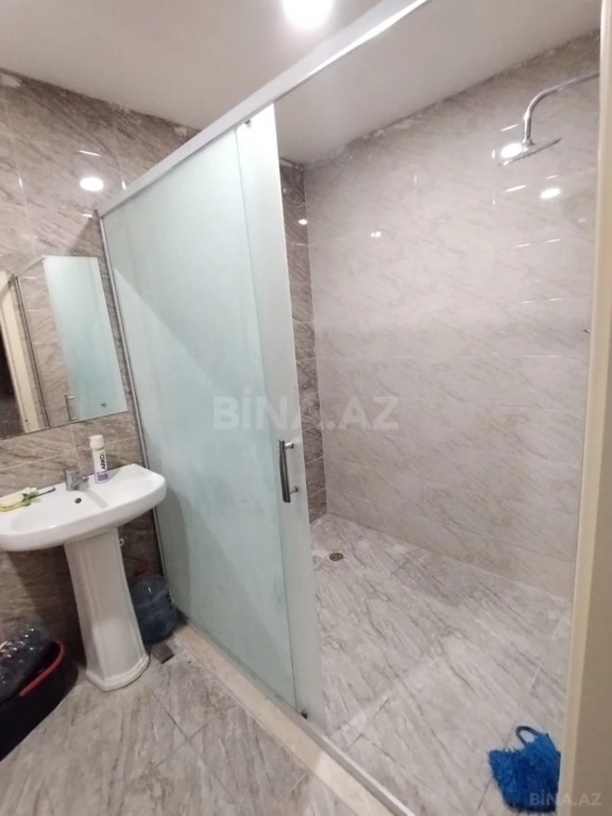 Satılır 1 otaqlı mənzil 52 m²