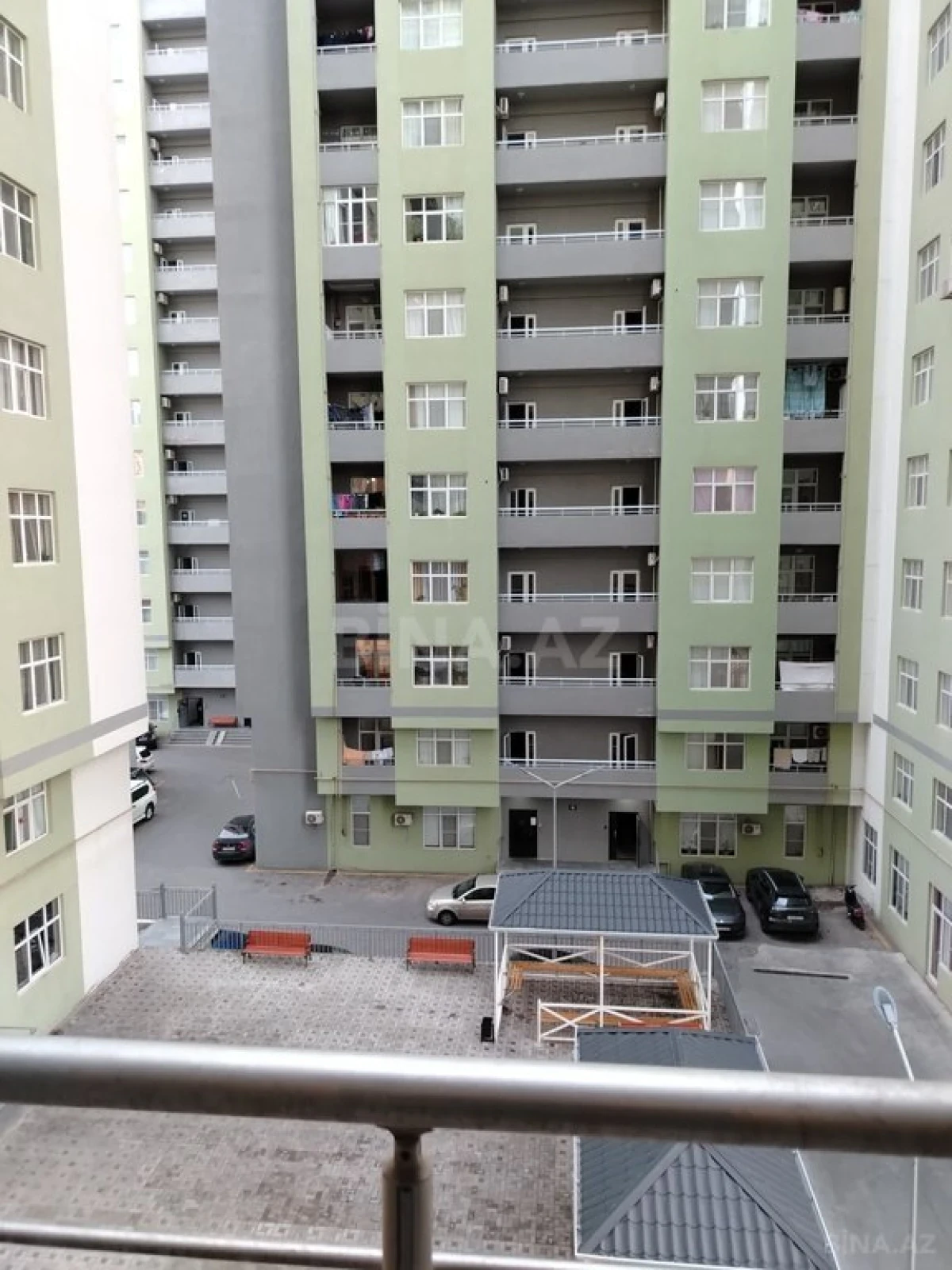 Satılır 1 otaqlı mənzil 52 m²