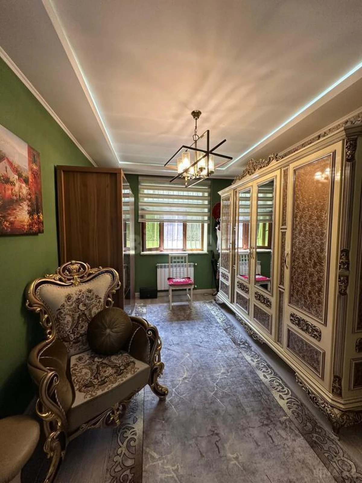 Satılır 7 otaqlı həyət evi 330 m²