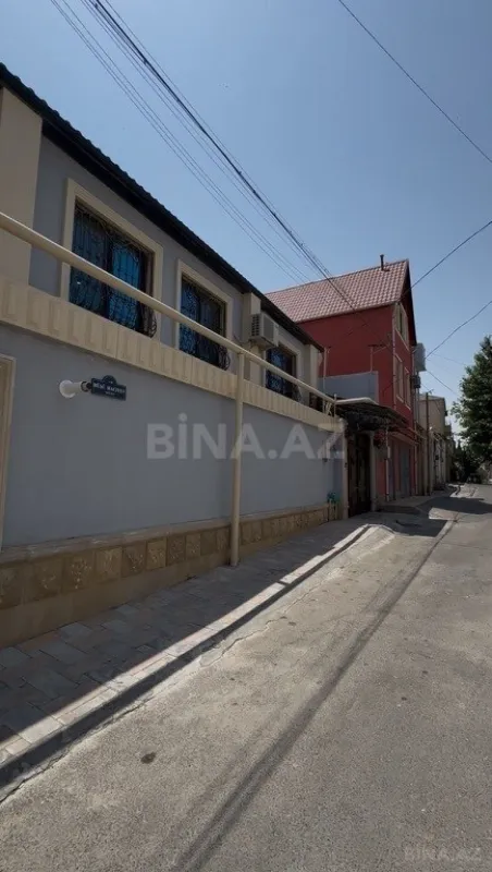 Satılır 7 otaqlı həyət evi 330 m²