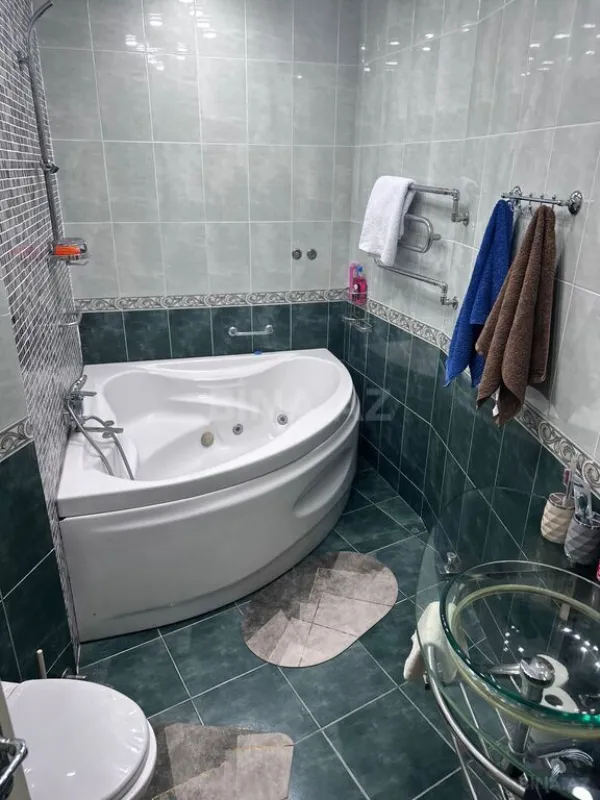 Satılır 3 otaqlı mənzil 100 m²