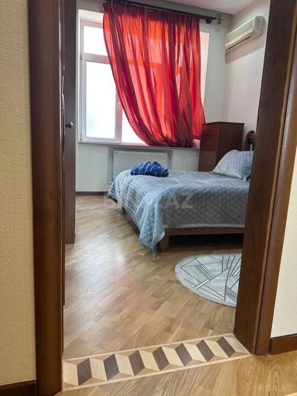 Satılır 3 otaqlı mənzil 100 m²