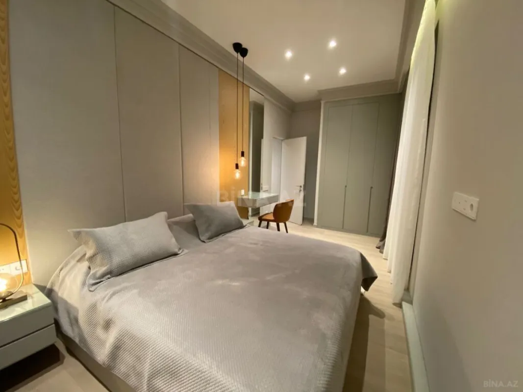 Kirayə verilir 3 otaqlı mənzil 130 m²