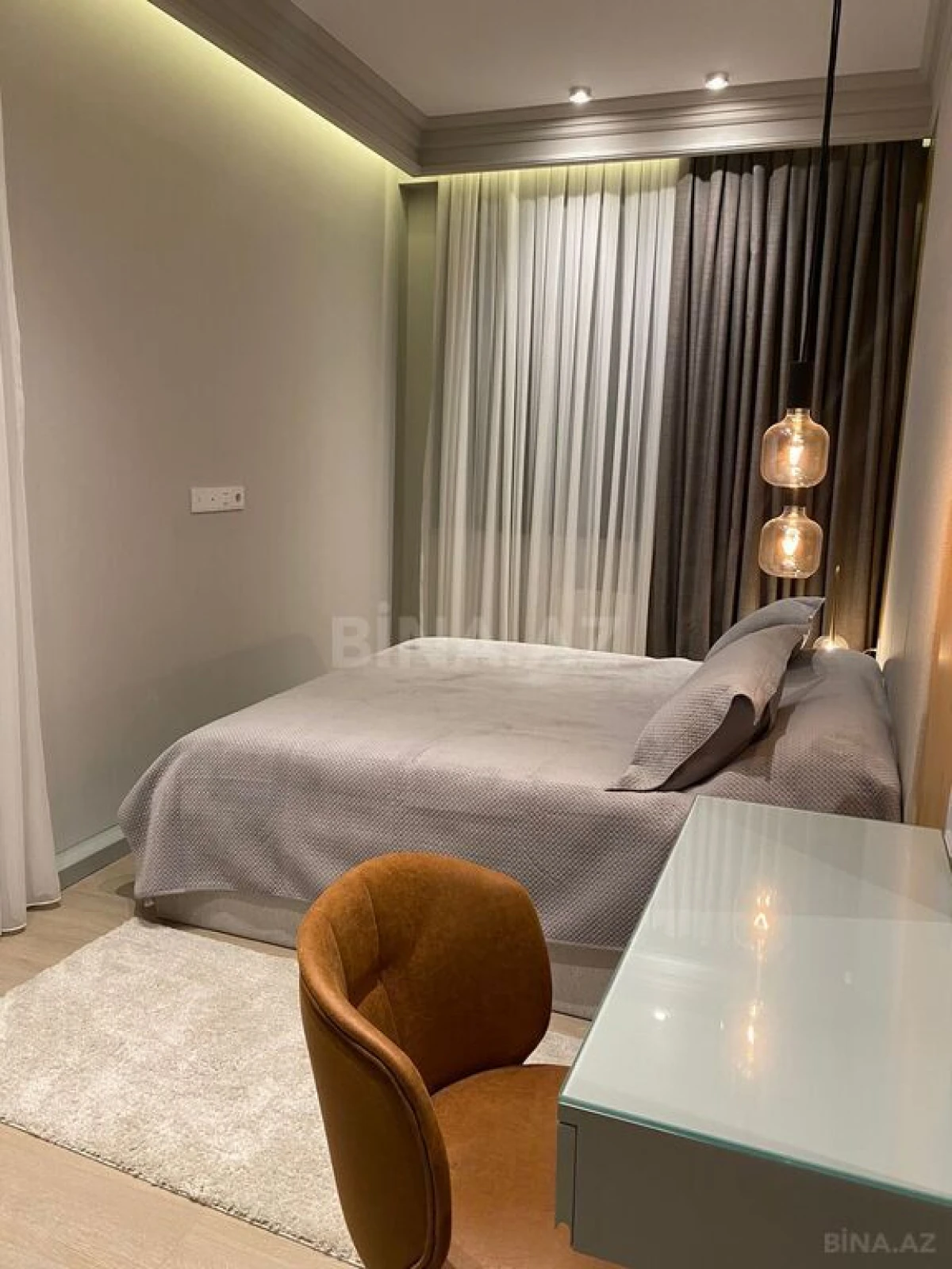 Kirayə verilir 3 otaqlı mənzil 130 m²