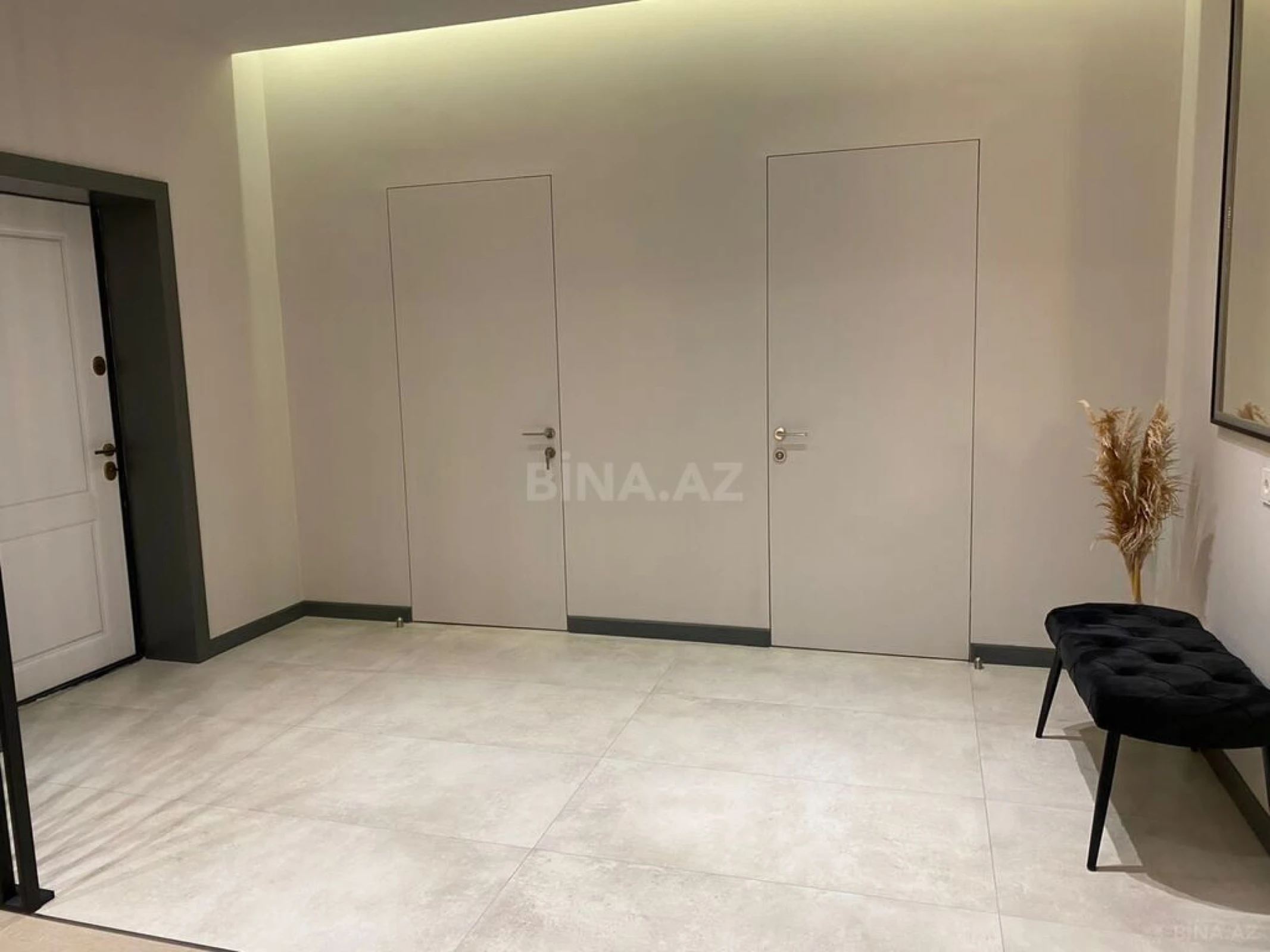 Kirayə verilir 3 otaqlı mənzil 130 m²