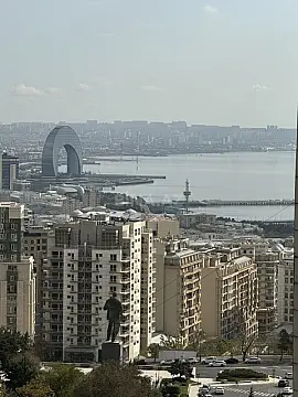 Satılır 3 otaqlı mənzil 114 m²